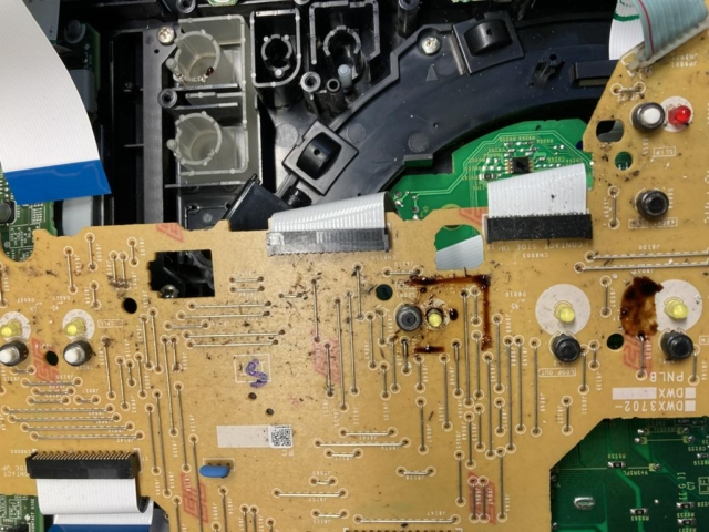 Pioneer CDJ-2000NXS Cola Schaden Taster