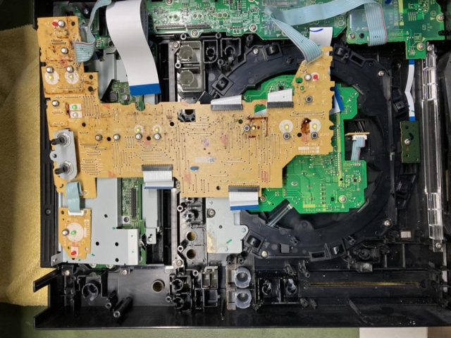 Pioneer CDJ-2000NXS Platine Cola Schaden