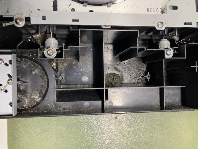 Pioneer CDJ-2000NXS verdreckt